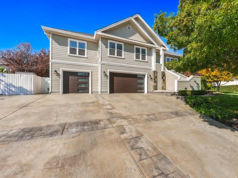 Photograph 3 of 4626 Nantucket Dr